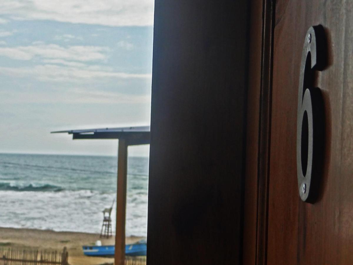 The Lookout Beach Hotel San Lorenzo Exterior photo