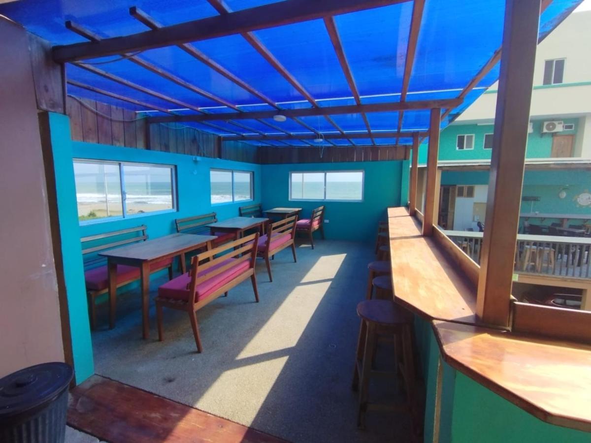 The Lookout Beach Hotel San Lorenzo Exterior photo