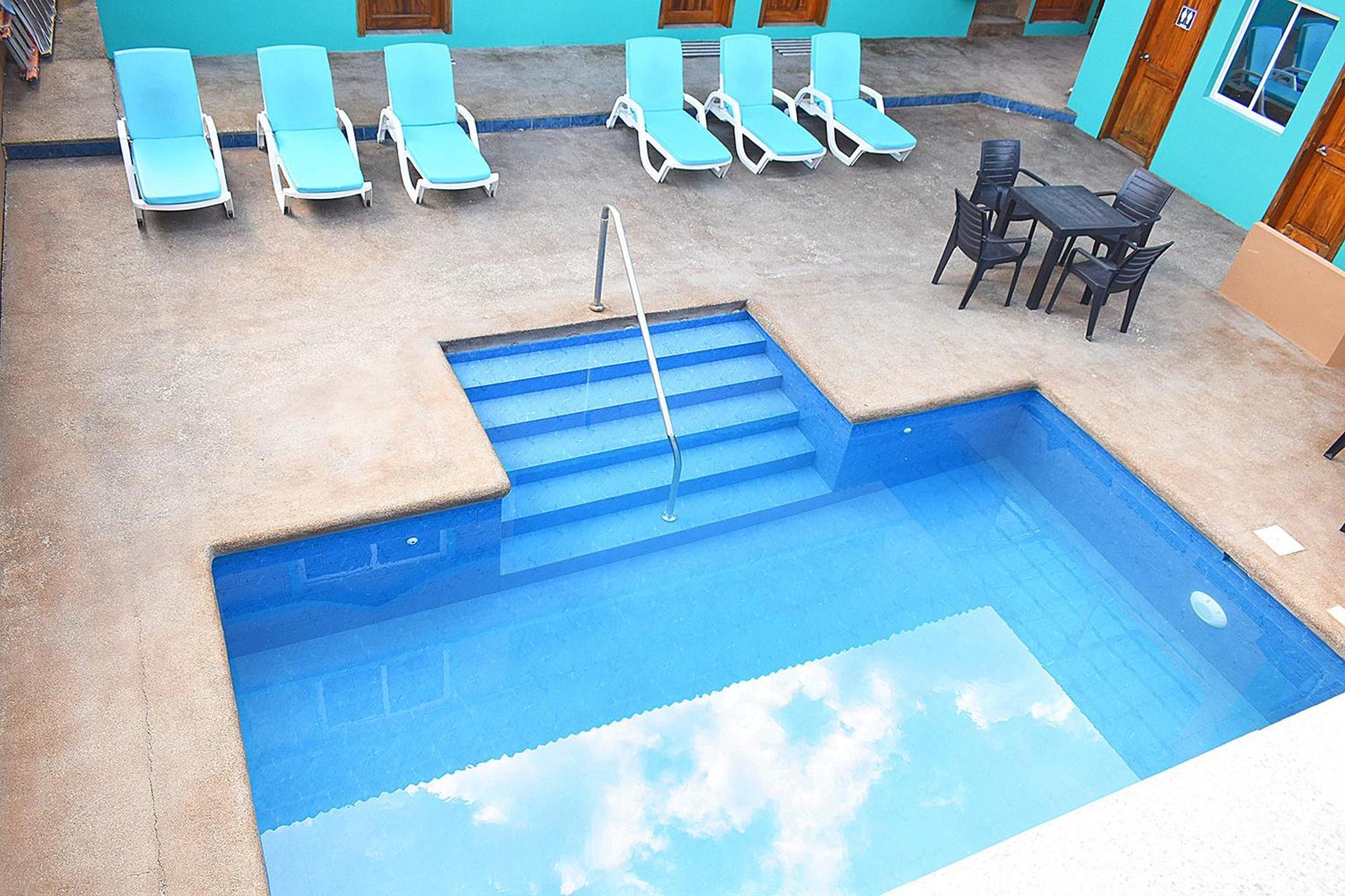 The Lookout Beach Hotel San Lorenzo Exterior photo